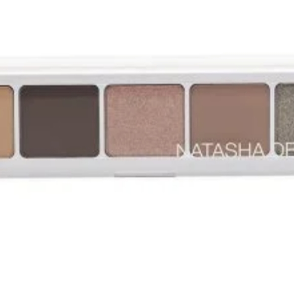 NATASHA DENONA

Ayana Eyeshadow Palette